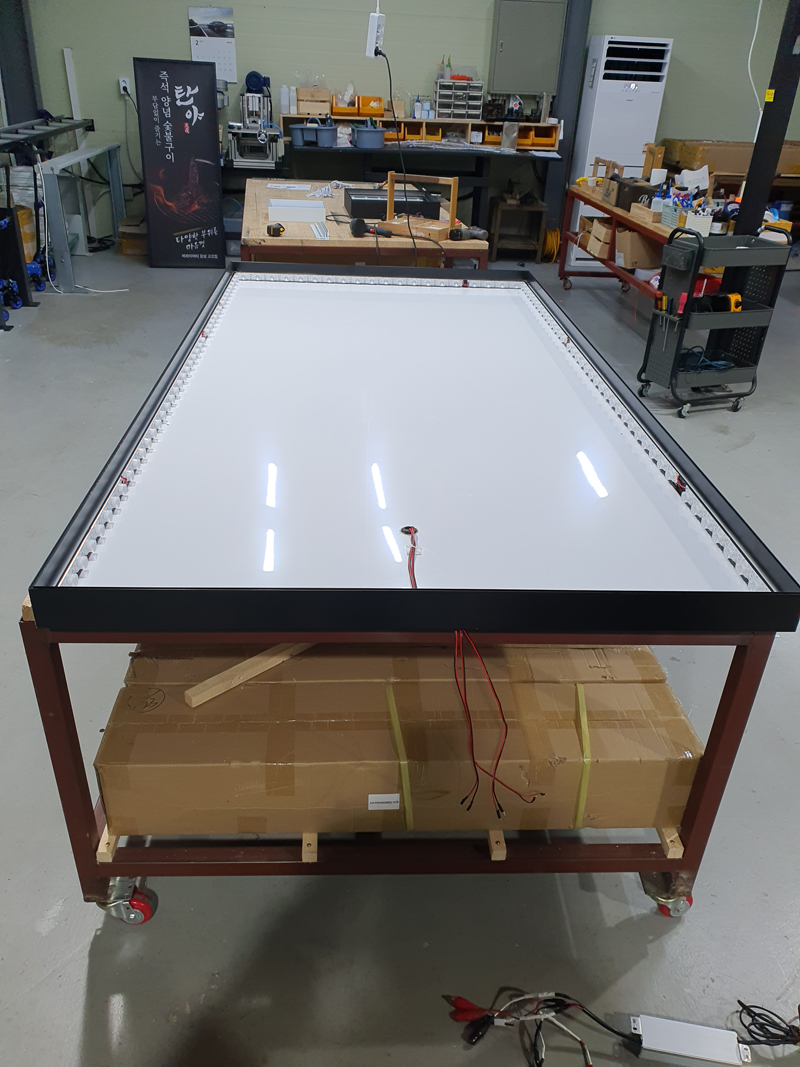 2. 엣지형 LED 조립